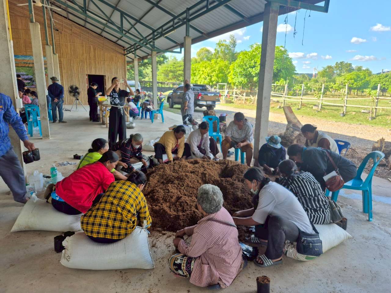 title - ส.ป.ก.อุตรดิตถ์ ดำเนินการจัดฝึกอบรม โครงการพัฒนาเกษตรกรรมยั่งยืน กิจกรรมพัฒนาเกษตรกรรมยั่งยืนในเขตปฏิรูปที่ดิน ปีงบประมาณ พ.ศ. ๒๕๖๙ หลักสูตร “การขยายองค์ความรู้เกษตรกรรมยั่งยืนในเขตปฏิรูปที่ดิน”